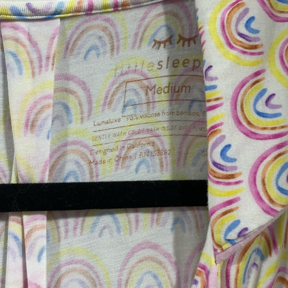 Pastel Rainbows Women's Sleep Shirt Little Sleepies Size M - Picture 2 of 3